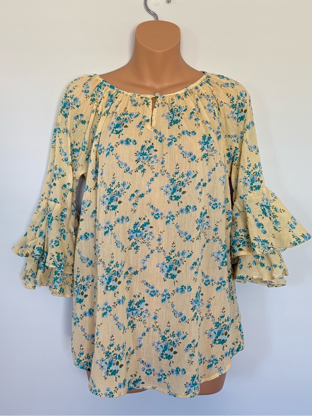 Chaps Cottagecore Floral Blouse Bell Sleeve Boho Yellow Blue Lightweight Top S